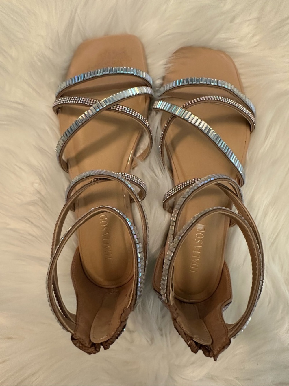 NWOT Thalia Sodi Iridescent Strappy Tan Sandals Sz 6 - Picture 2 of 8